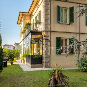 Couette-café Romantica Wellness &, Lucques
