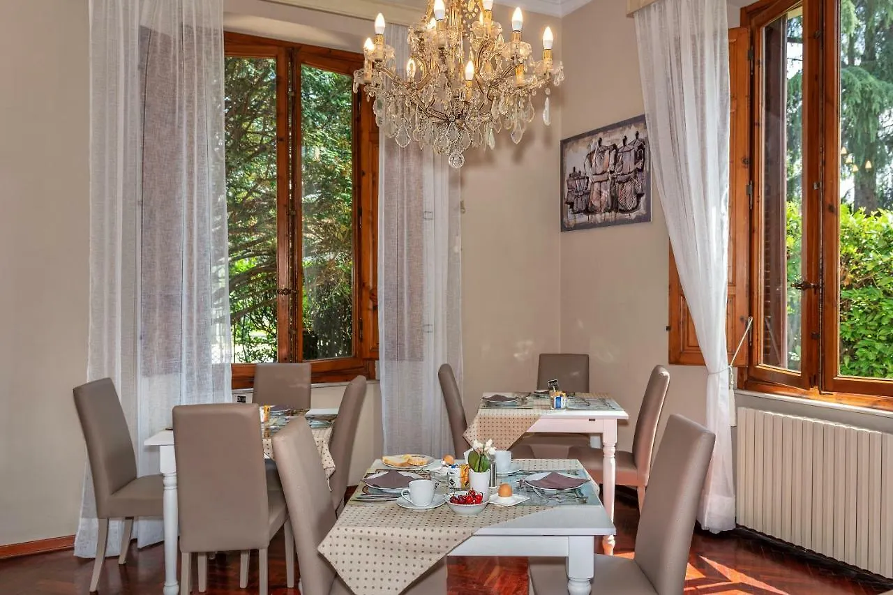Villa Ricci Suites Lucca 3*,